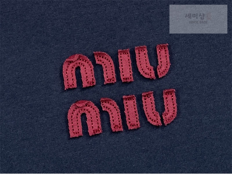 미우미우 미우미우 로고 자수 코튼 저지 긴팔 티셔츠 의류 5번 이미지