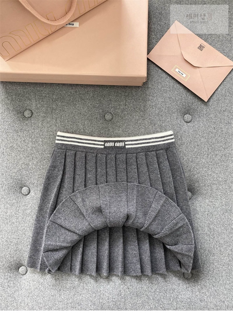 Miu Miu 미우미우 울 캐시미어 플리츠 미니 스커트 의류 4번 이미지