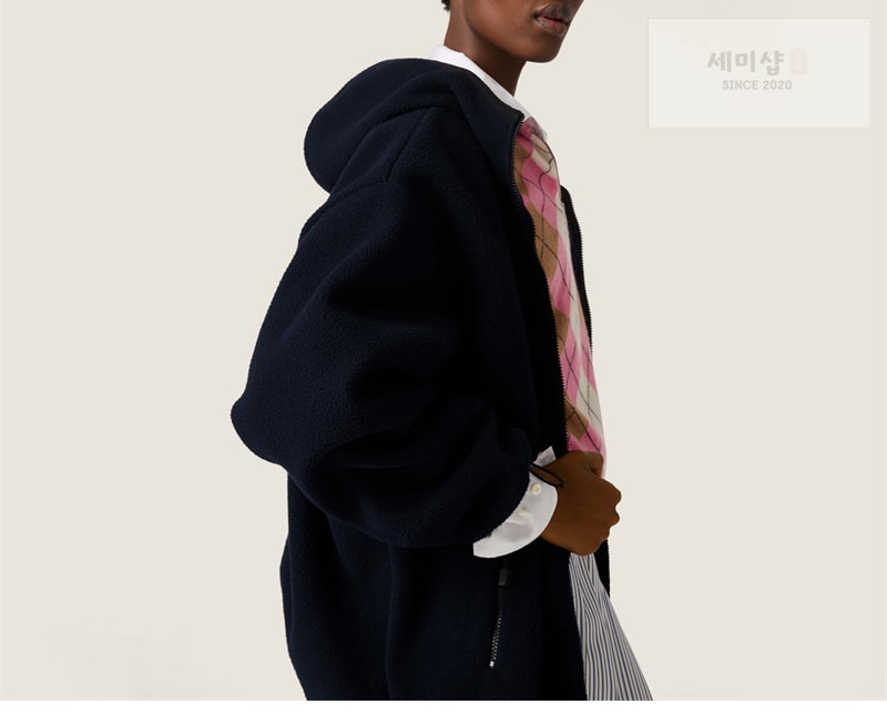 미우미우 미우미우 코튼 플리스 지퍼 후드 레플리카 4번 이미지 - 의류 | 세미샵 레플리카 사이트