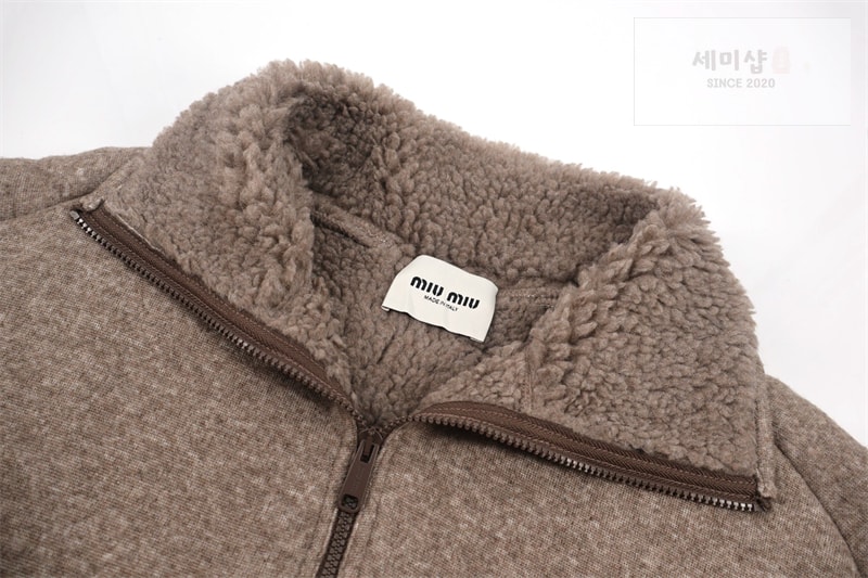 Miu Miu 미우미우 25FW 로고 플리스 블루종 자켓 베이지 의류 20번 이미지