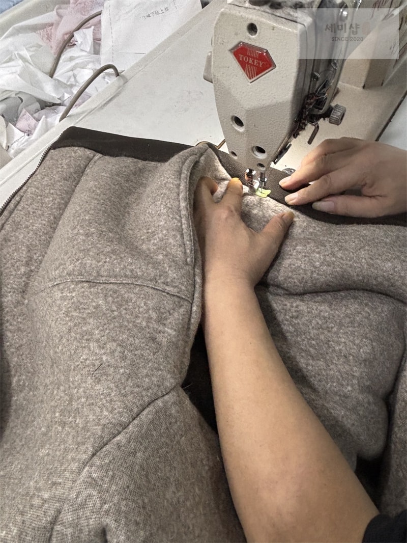 Miu Miu 미우미우 25FW 로고 플리스 블루종 자켓 베이지 의류 23번 이미지