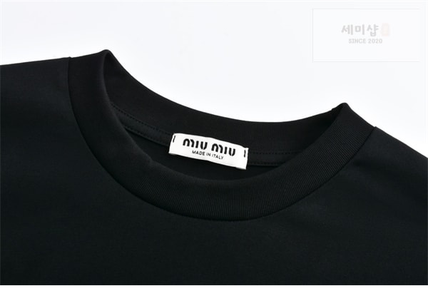 Miu Miu 미우미우 25SS 스몰 로고 맨투맨 스웨트셔츠 의류 3번 이미지
