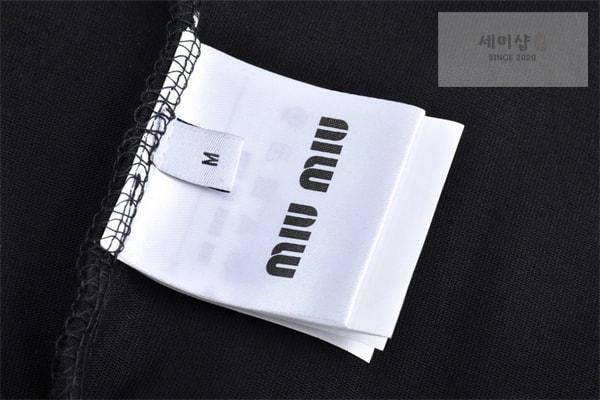 Miu Miu 미우미우 25SS 스몰 로고 맨투맨 스웨트셔츠 의류 8번 이미지