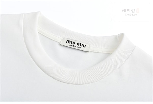 Miu Miu 미우미우 25SS 스몰 로고 맨투맨 스웨트셔츠 의류 11번 이미지