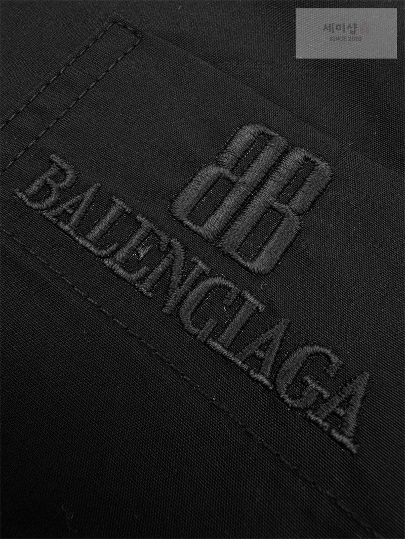 Balenciaga 발렌시아가 나노 BB 아트워크 포플린 셔츠 블랙 의류 16번 이미지
