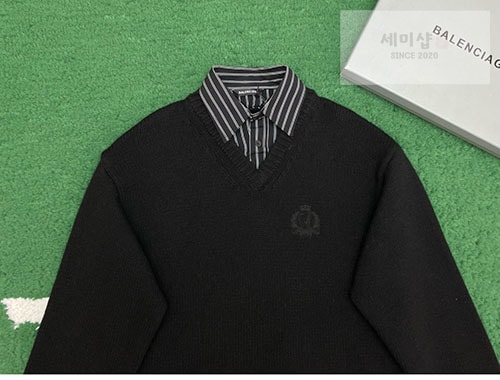 Balenciaga 발렌시아가 레이어드 셔츠 V 넥 스웨터 2컬러 의류 7번 이미지