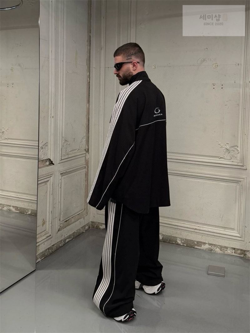 Balenciaga 발렌시아가 루프 스포츠 아이콘 스트레치 테크니컬 패브릭 트랙수트 자켓 의류 11번 이미지