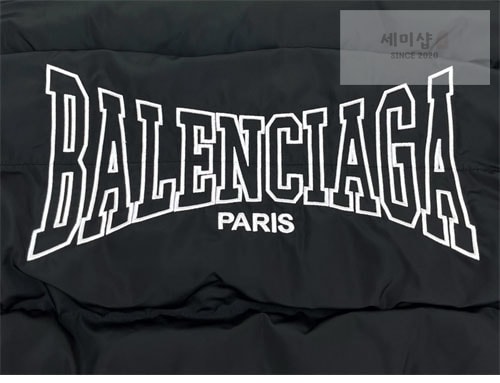 Balenciaga 발렌시아가 리버시블 Cocoon 패딩 2컬러 의류 3번 이미지