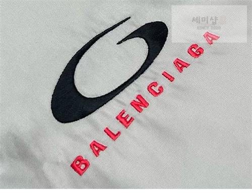Balenciaga 발렌시아가 리버시블 Cocoon 패딩 2컬러 의류 6번 이미지