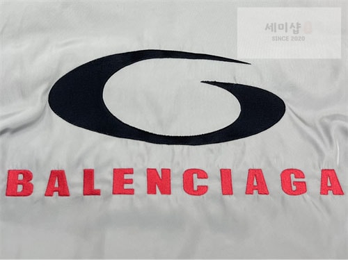 Balenciaga 발렌시아가 리버시블 Cocoon 패딩 2컬러 의류 7번 이미지