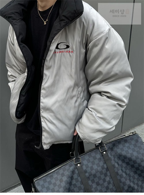 Balenciaga 발렌시아가 리버시블 Cocoon 패딩 2컬러 의류 14번 이미지