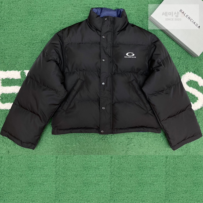 Balenciaga 발렌시아가 리버시블 Loop 스포츠 아이콘 푸퍼 패딩 자켓 의류 1번 이미지
