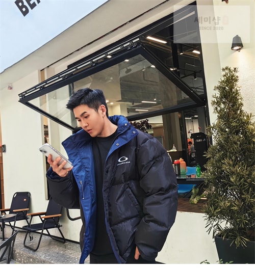 Balenciaga 발렌시아가 리버시블 Loop 스포츠 아이콘 푸퍼 패딩 자켓 의류 13번 이미지