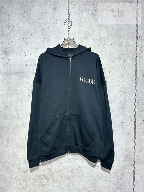 Balenciaga 발렌시아가 보그 VOGUE 후드 집업 의류 4번 이미지