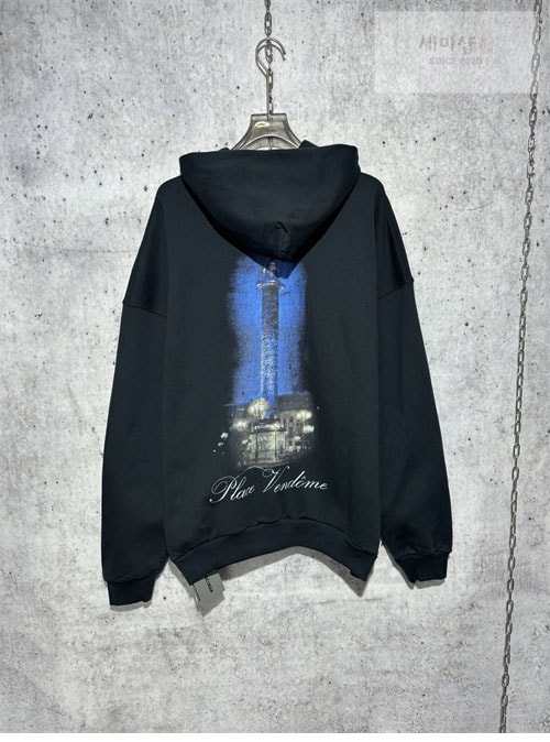Balenciaga 발렌시아가 보그 VOGUE 후드 집업 의류 7번 이미지