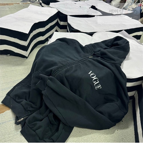 Balenciaga 발렌시아가 보그 VOGUE 후드 집업 의류 27번 이미지