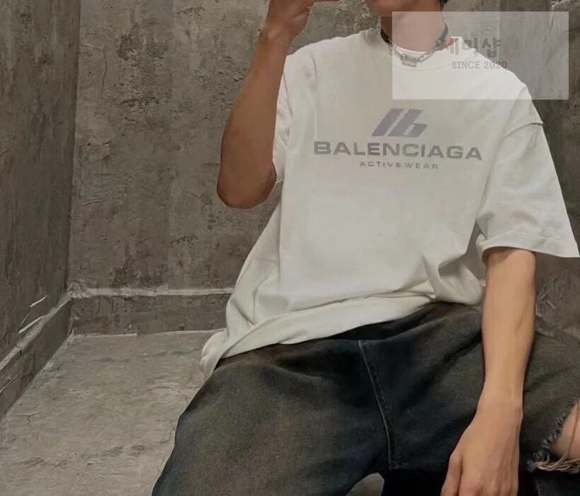 Balenciaga 발렌시아가 액티브웨어 빈티지 저지 미디엄핏 반팔 티셔츠 “2COLOR” NO.1 의류 3번 이미지