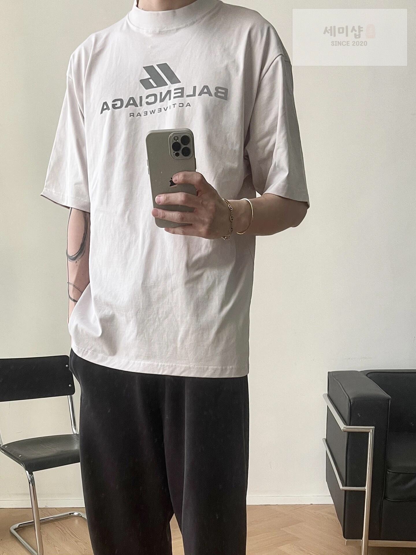 Balenciaga 발렌시아가 액티브웨어 빈티지 저지 미디엄핏 반팔 티셔츠 “2COLOR” NO.1 의류 4번 이미지