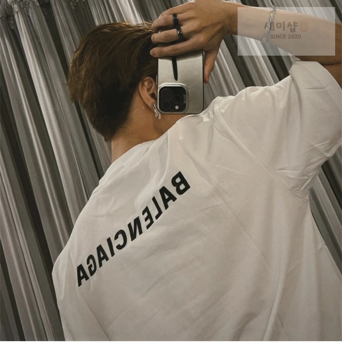 Balenciaga 발렌시아가 엠브로이더드 로고 반팔 티셔츠 의류 4번 이미지