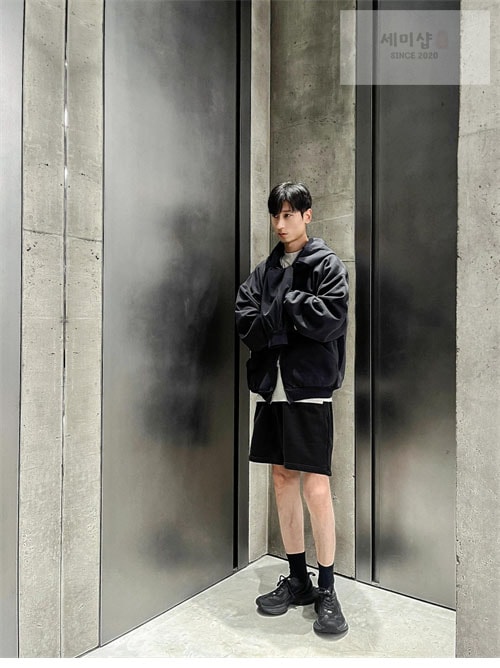 Balenciaga 발렌시아가 유니티 스포츠 아이콘 인코그니토 오버사이즈 후드 집업 레플리카 16번 이미지 - 의류 | 세미샵 레플리카 사이트