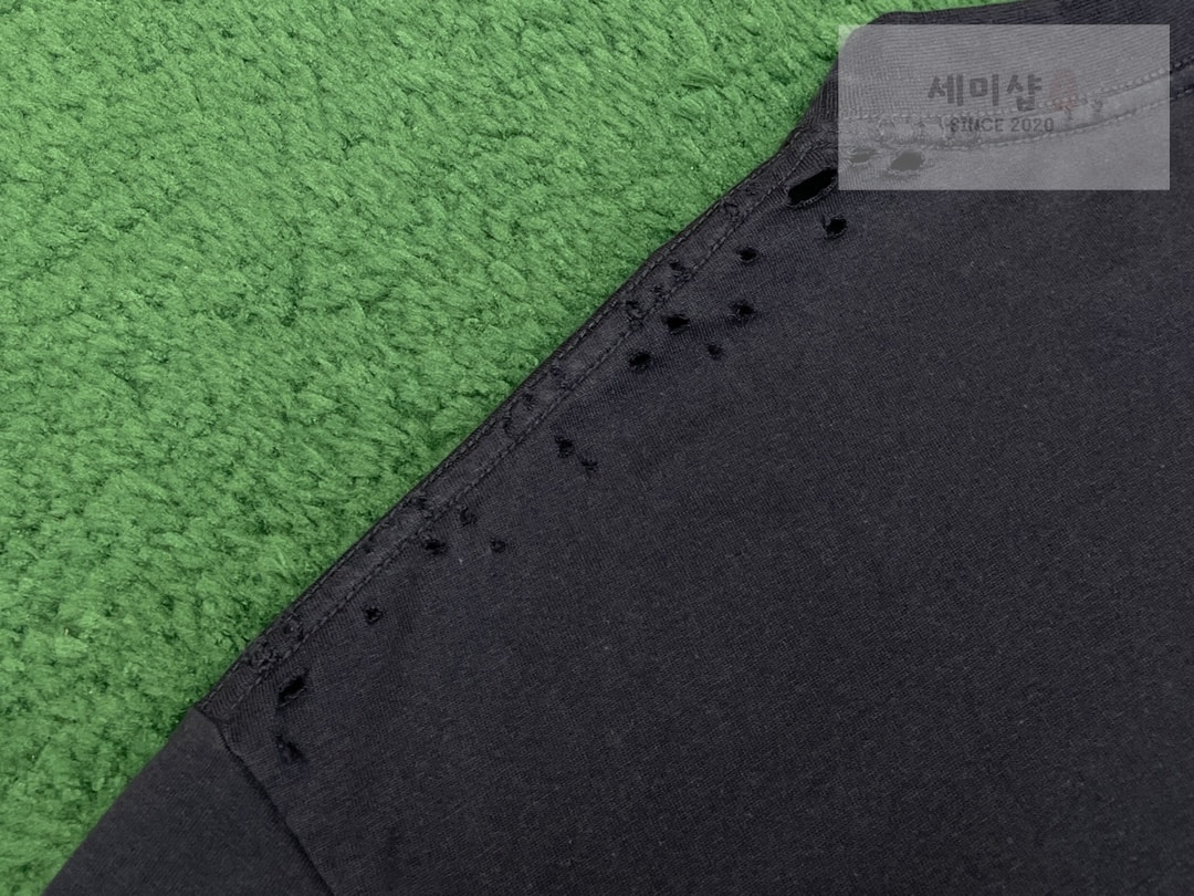Balenciaga 발렌시아가 파리 리버티 미디엄 핏 반팔 티셔츠 “2COLOR” NO.1 의류 21번 이미지