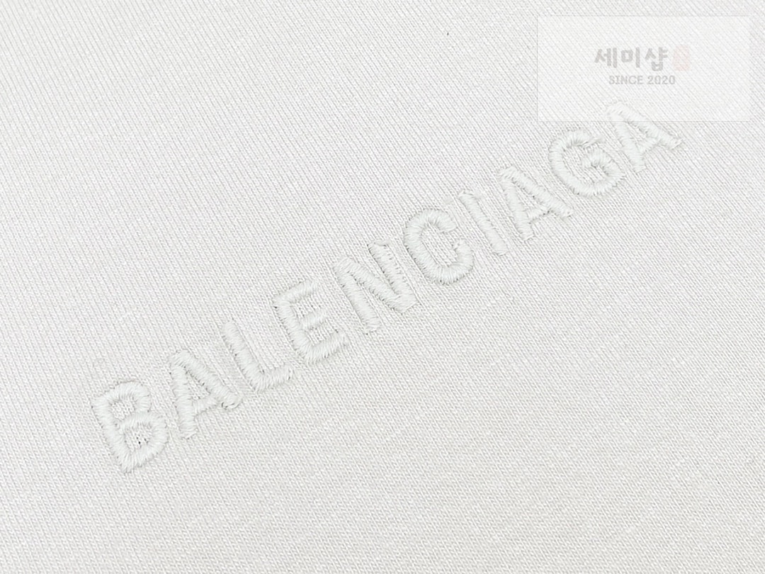 Balenciaga 발렌시아가 파리 리버티 미디엄 핏 반팔 티셔츠 “2COLOR” NO.1 의류 15번 이미지