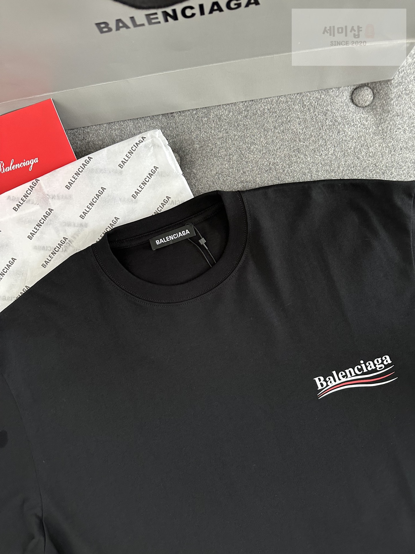 Balenciaga 발렌시아가 폴리티컬 로고 켐페인 라지 핏 반팔 티셔츠 블랙 의류 13번 이미지