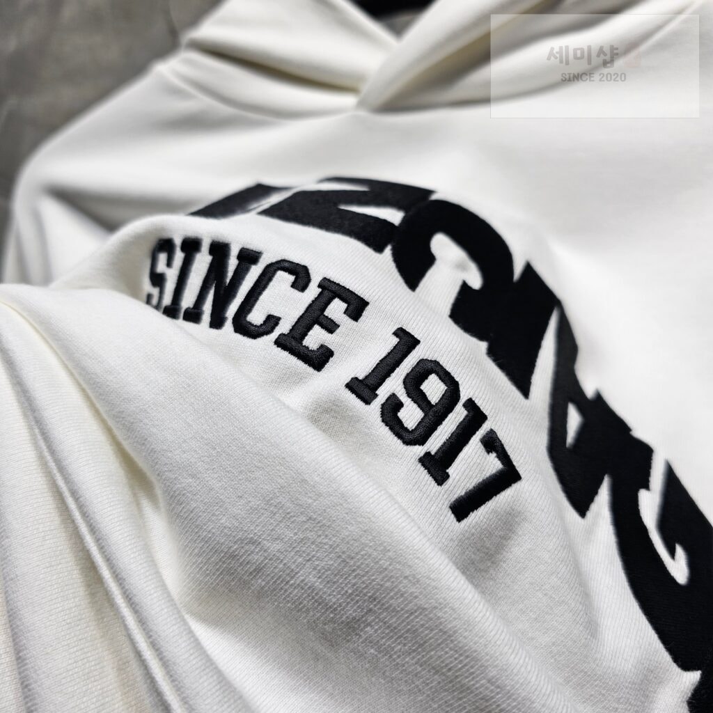 Balenciaga 발렌시아가 23FW 백 플립 라운드 후드 티셔츠 화이트 의류 3번 이미지