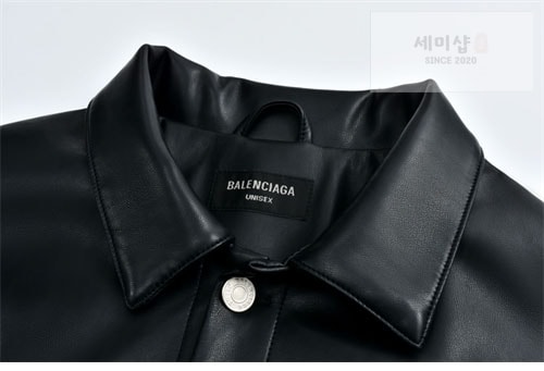 Balenciaga 발렌시아가 24FW 메탈 피어스드 가죽 자켓 의류 7번 이미지