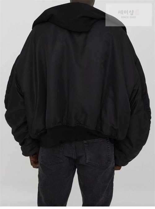 Balenciaga 발렌시아가 24FW 크롭 항공 점퍼 의류 2번 이미지