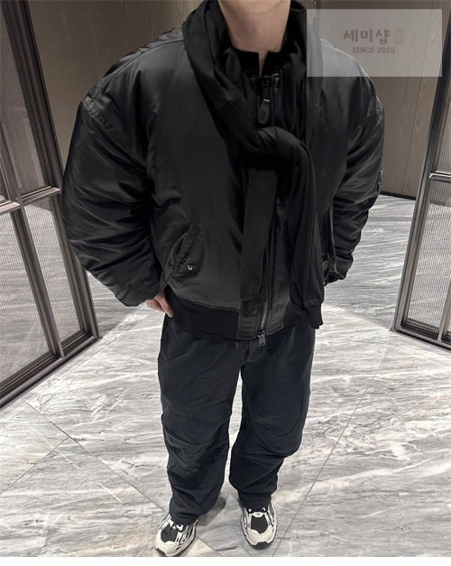 Balenciaga 발렌시아가 24FW 크롭 항공 점퍼 의류 7번 이미지