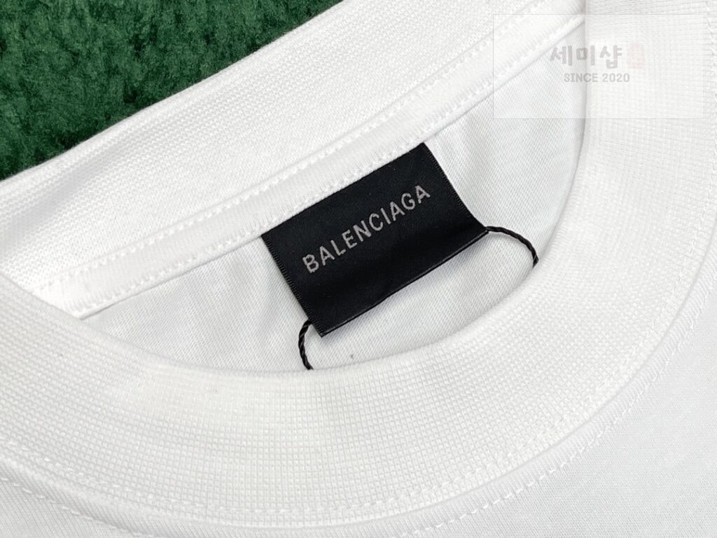 Balenciaga 발렌시아가 24SS 그래픽 멀티 프린트 로고 오버핏 반팔 “4COLOR” BLACK 의류 15번 이미지