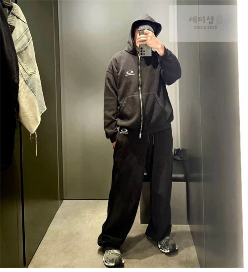 Balenciaga 발렌시아가 24SS 로고 후드 집업 스웨트셔츠 의류 3번 이미지