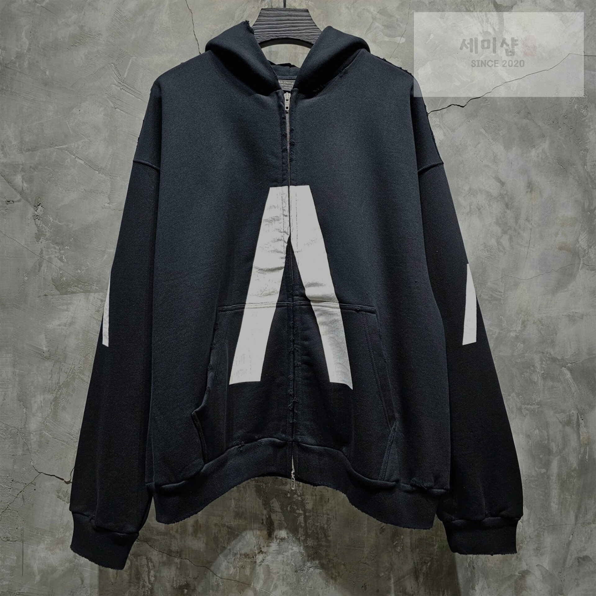 Balenciaga 발렌시아가 24SS 뮤직 아카이브 시리즈 커넥티드 후드 집업 블랙 의류 1번 이미지
