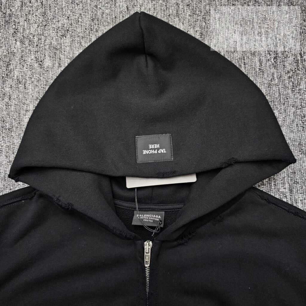 Balenciaga 발렌시아가 24SS 뮤직 아카이브 시리즈 커넥티드 후드 집업 블랙 의류 3번 이미지