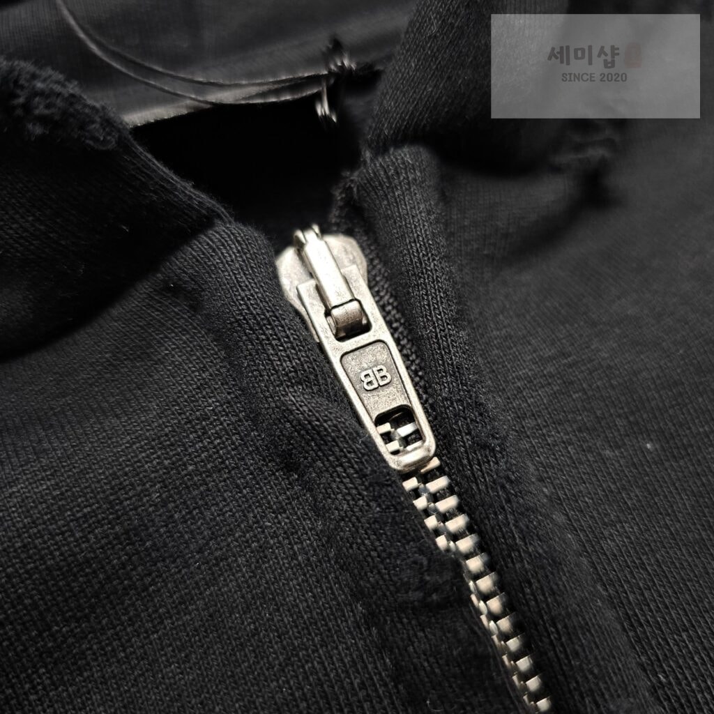 Balenciaga 발렌시아가 24SS 뮤직 아카이브 시리즈 커넥티드 후드 집업 블랙 의류 8번 이미지