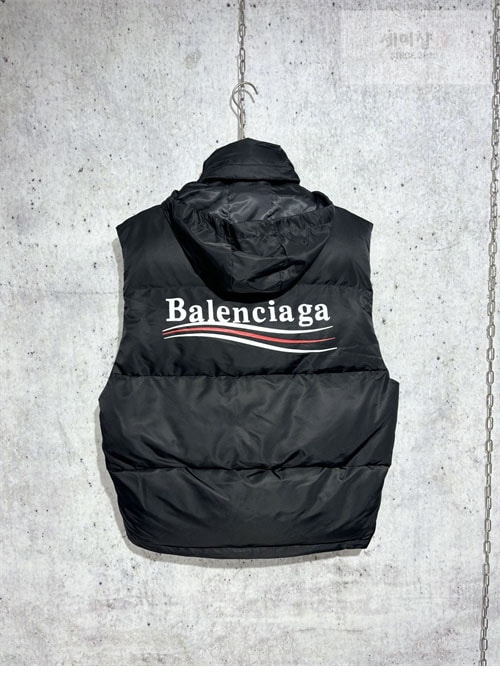 Balenciaga 발렌시아가 24SS 웨이브로고 푸퍼 패딩 베스트 의류 5번 이미지