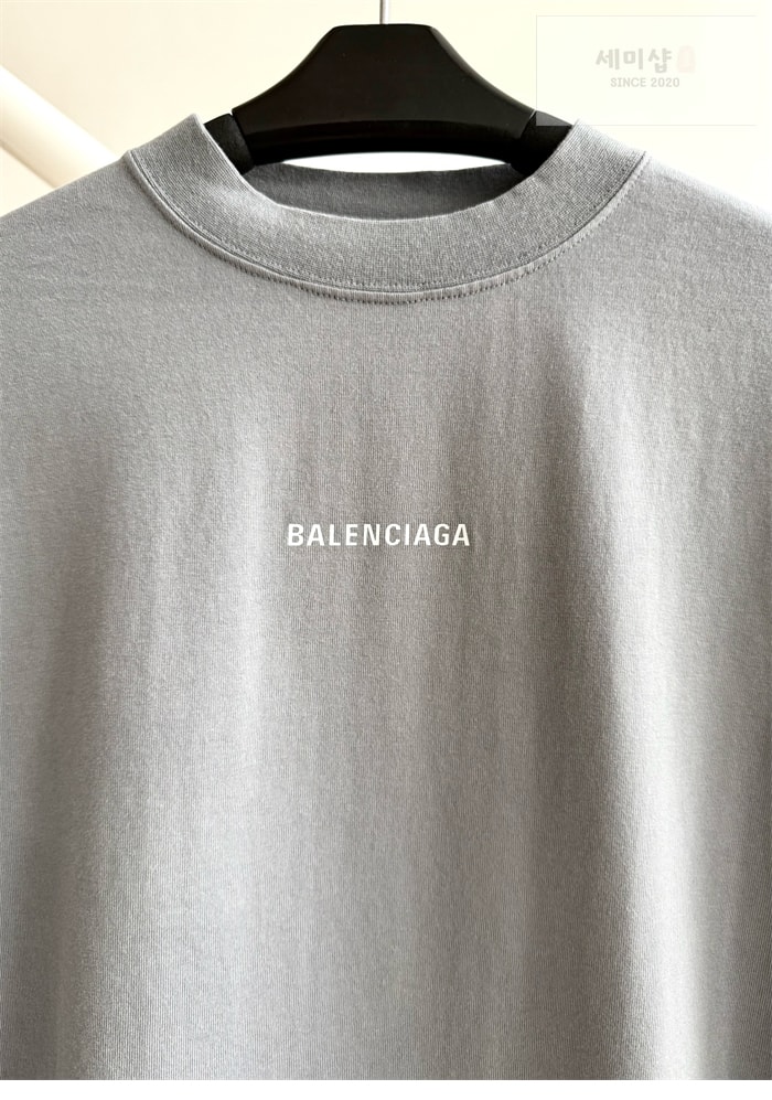 Balenciaga 발렌시아가 25SS 스트라스 반팔 티셔츠 의류 4번 이미지