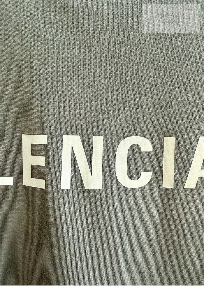 Balenciaga 발렌시아가 25SS 스트라스 반팔 티셔츠 의류 24번 이미지