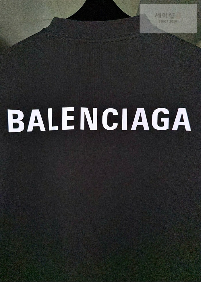 Balenciaga 발렌시아가 25SS 스트라스 반팔 티셔츠 의류 11번 이미지
