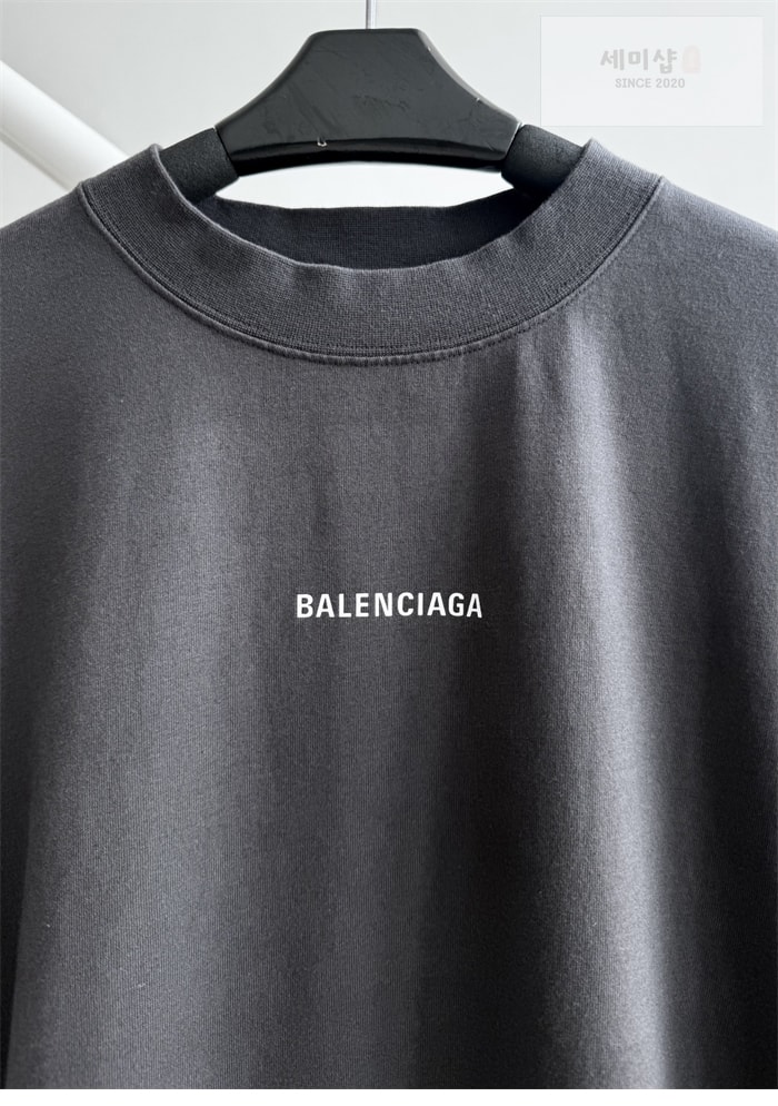 Balenciaga 발렌시아가 25SS 스트라스 반팔 티셔츠 의류 5번 이미지