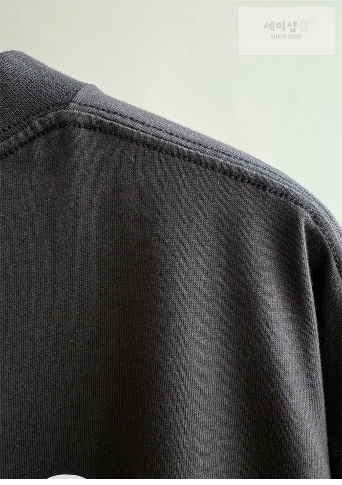 Balenciaga 발렌시아가 25SS 스트라스 반팔 티셔츠 의류 15번 이미지