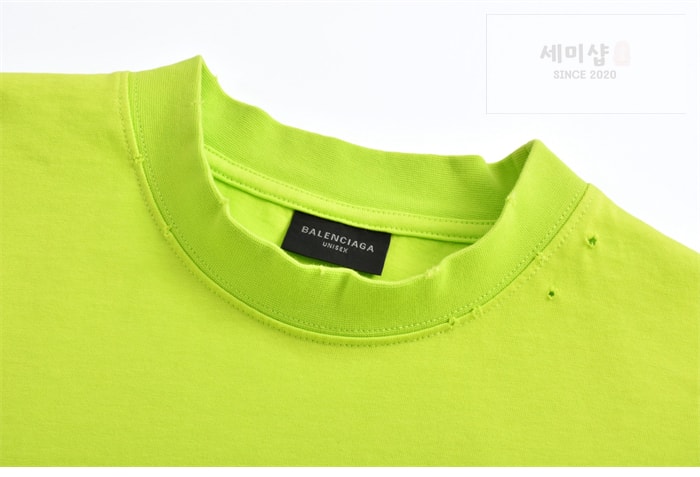 Balenciaga 발렌시아가 3B 리퀴파이드 오버사이즈 반팔 티셔츠 의류 21번 이미지