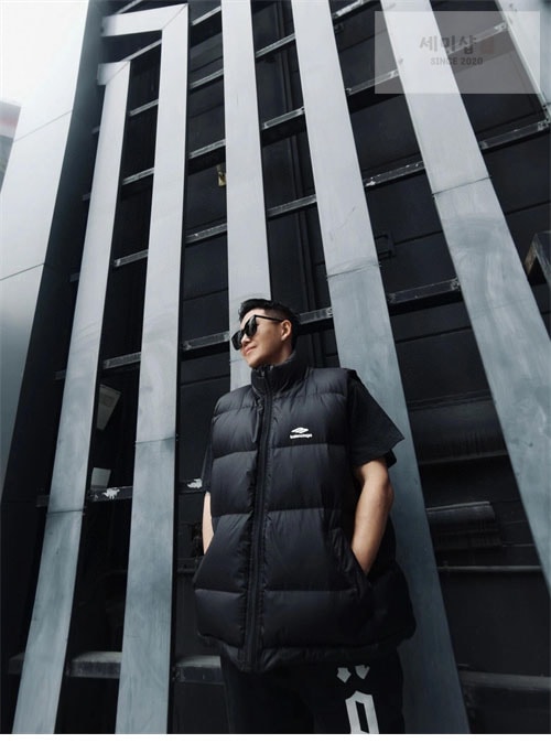 Balenciaga 발렌시아가 3B 스포츠 아이콘 스키 푸퍼 패딩 베스트 의류 10번 이미지