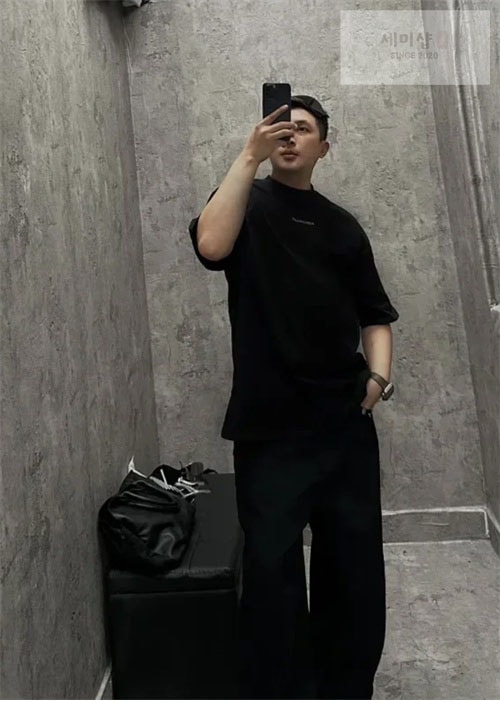 Balenciaga 발렌시아가 3M 양면 로고 반팔 티셔츠 의류 2번 이미지