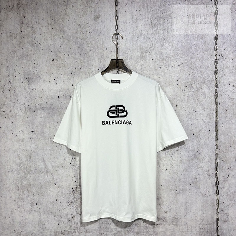 Balenciaga 발렌시아가 BB로고 반팔 티셔츠 의류 1번 이미지