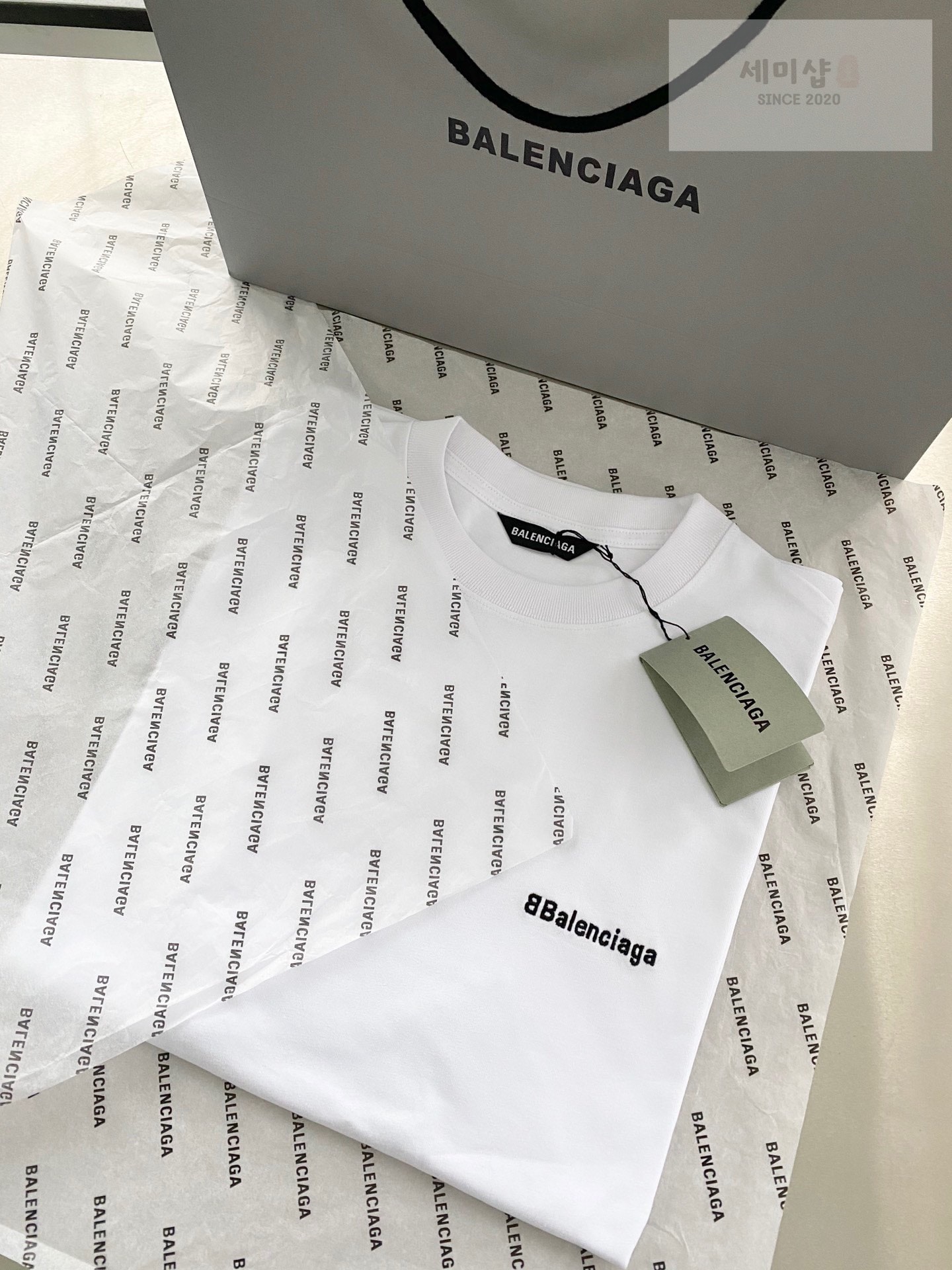 Balenciaga 발렌시아가 BB로고 자수 반팔 티셔츠 “3COLOR” NO.1 의류 8번 이미지