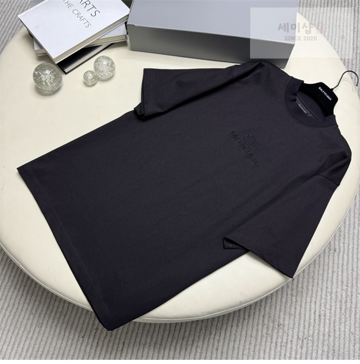 Balenciaga 발렌시아가 BB 로고 반팔 티셔츠 의류 7번 이미지