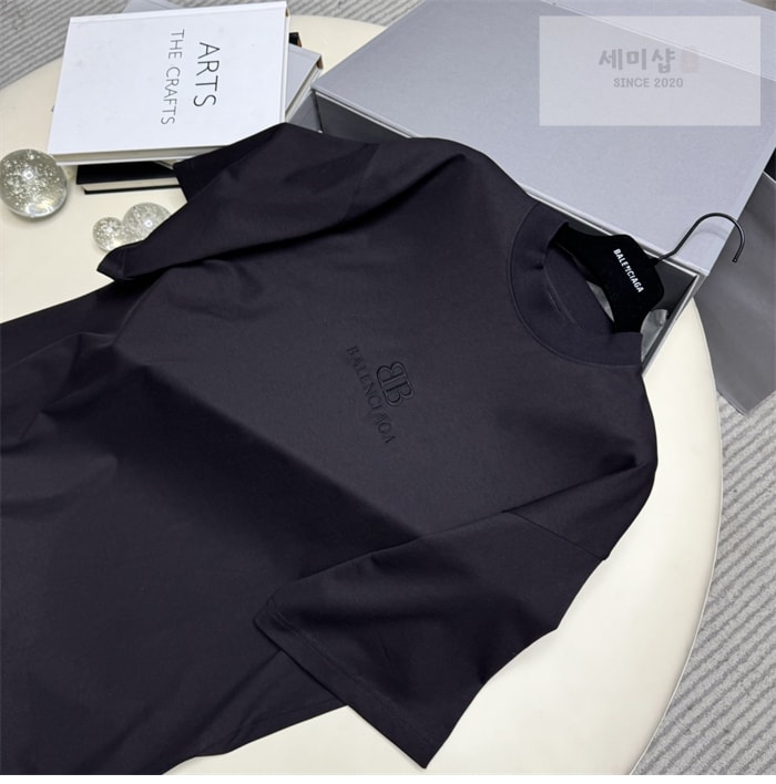 Balenciaga 발렌시아가 BB 로고 반팔 티셔츠 의류 9번 이미지