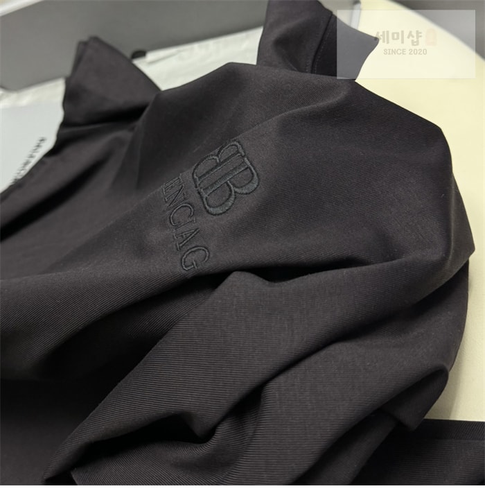 Balenciaga 발렌시아가 BB 로고 반팔 티셔츠 의류 10번 이미지